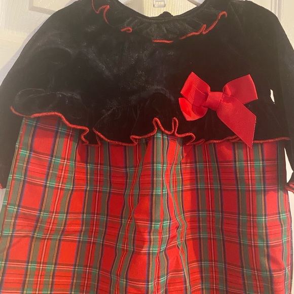 Goodlad Holiday Romper - Picture 4 of 7